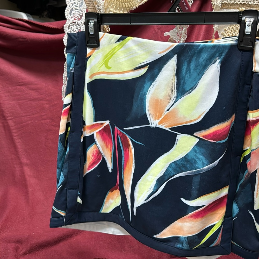 Adorable Golf or Tennis or every day Floral Skort - size runs a little big